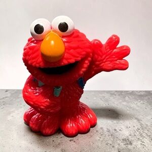 2010 Sesame Street Workshop Elmo With Blue Backpack PVC Figure Hasbro